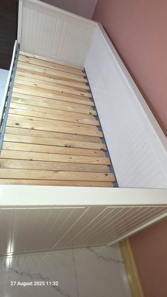 Single Bed Extendable to Double (Fair Condition)