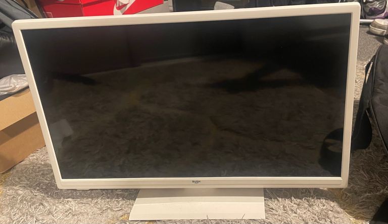 Bush 24 Inch LED TV & DVD Combi