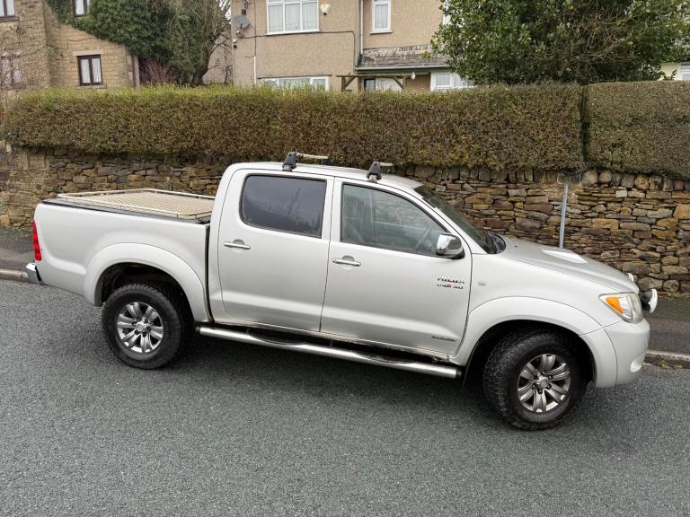 2007 Toyota Hilux Invincible D/Cab Pick Up 3.0 D-4D 4WD Auto PICK UP Diesel Automatic