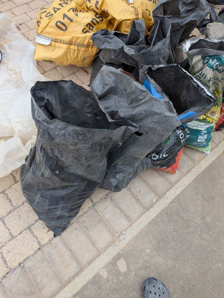 8 x Bags of Gravel/Stone Mix