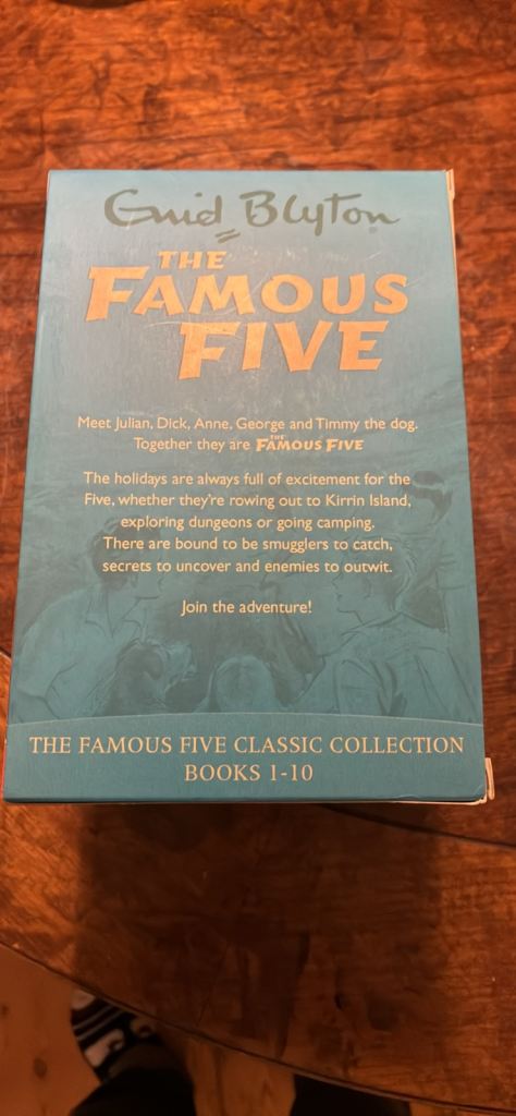 Enid Blyton "Famous Five" books 1-10