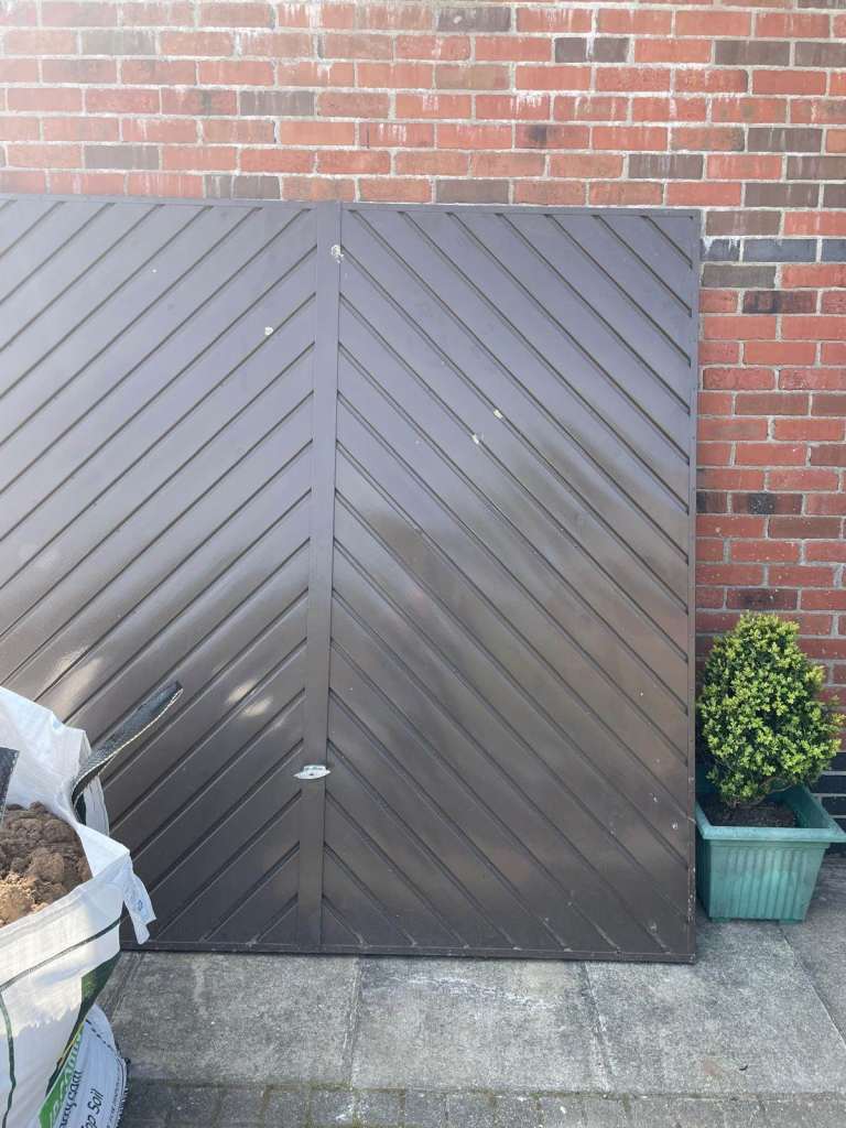 Pair of Metal Garage Doors 7ft x 7ft with Side Arms & Springs – Lock Working