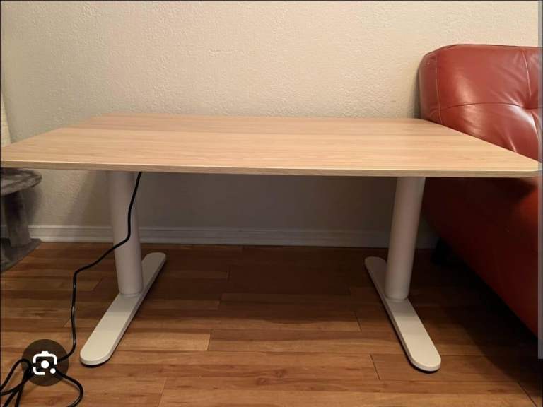 IKEA BEKANT Desk 120 x 80cm