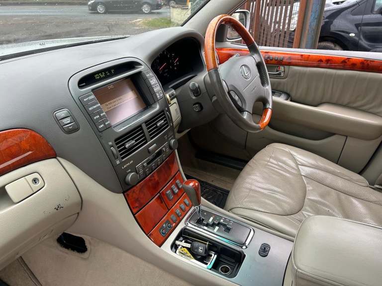 LEXUS LS 4.3 430 2002