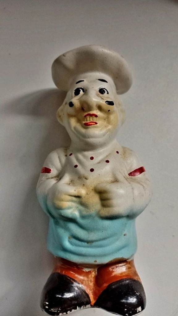 Chef pepper shaker ceramic 
