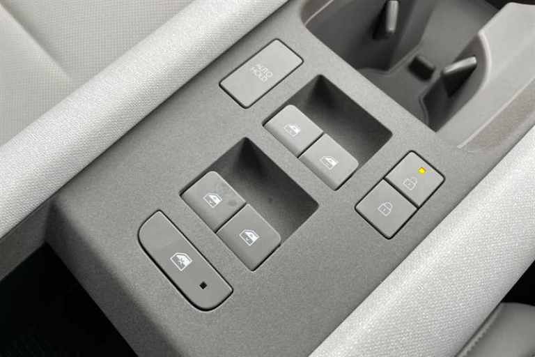 2025 Hyundai IONIQ 6 77.4kWh Ultimate Saloon 4dr Electric Auto (228 ps) Saloon Electric Automatic