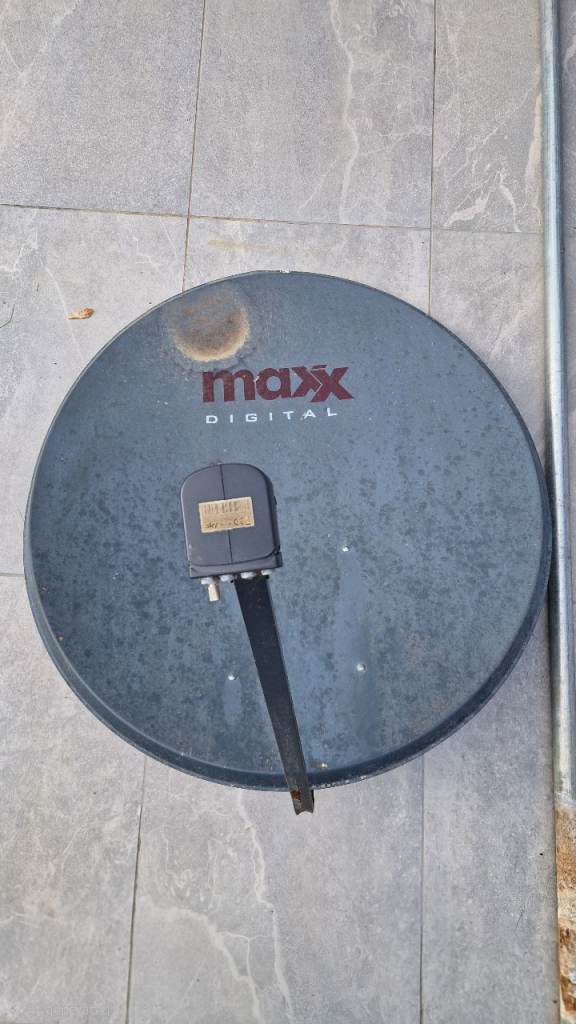Maxx Digital Grey Satellite Dish – Good Condition, Ready to Install