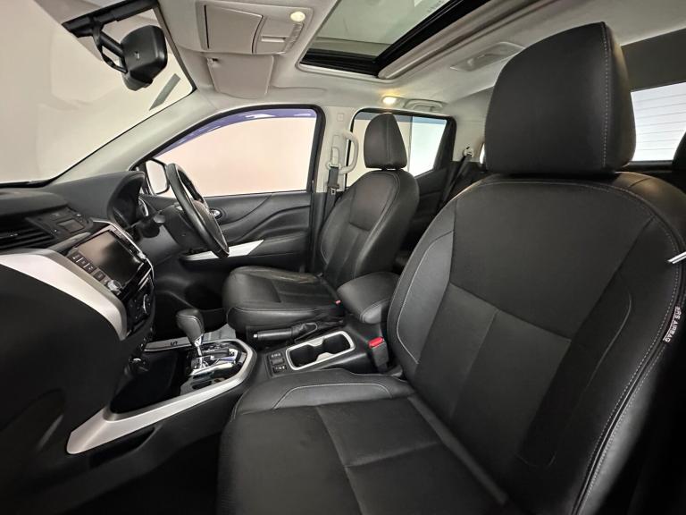 2019 Nissan Navara 2.3 dCi Tekna Auto 4WD Euro 6 4dr PICK UP Diesel Automatic