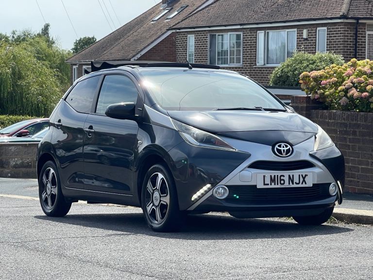 Toyota, AYGO, Hatchback, 2016, Manual, 998 (cc), 5 doors