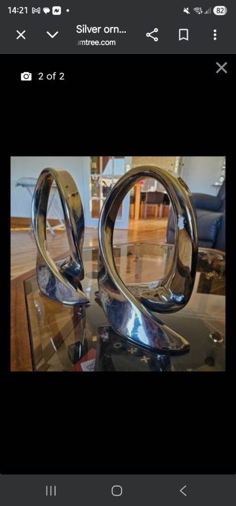 Set of two sculptures 