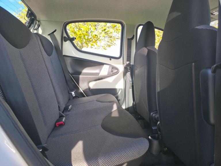 2014 Toyota AYGO 1.0 VVT-i Move MultiMode Euro 5 5dr HATCHBACK Petrol Automatic