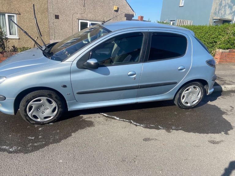 Peugeot, 206, Hatchback, 2003, Automatic, 1360 (cc), 5 doors