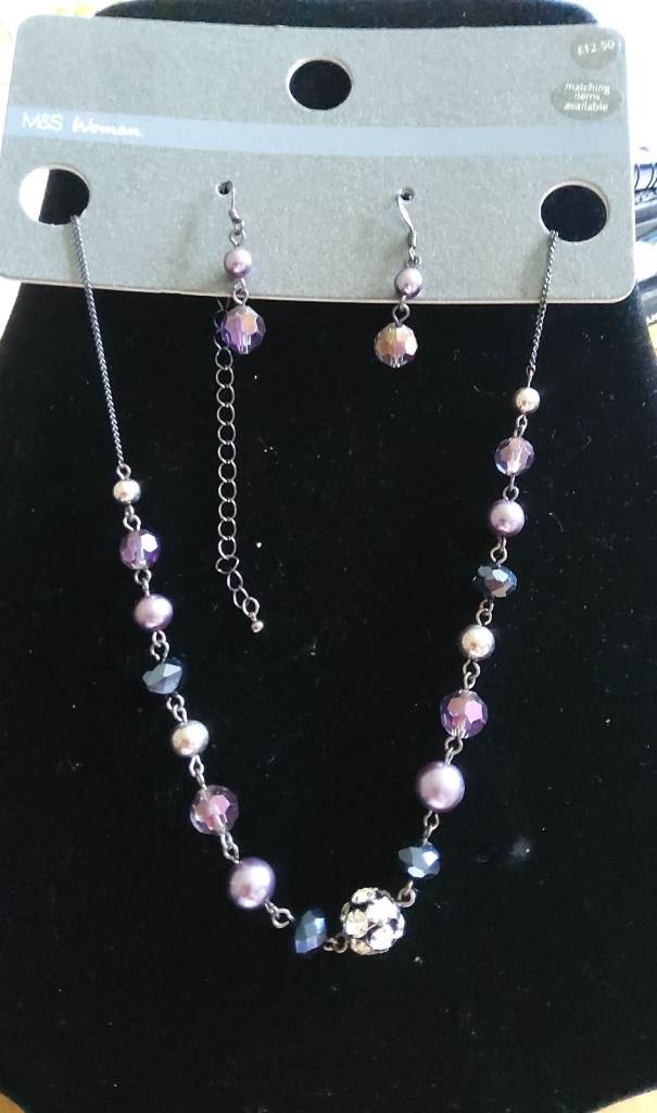 New tagged necklace and earrings set M&S. Ideal for mothers day. 