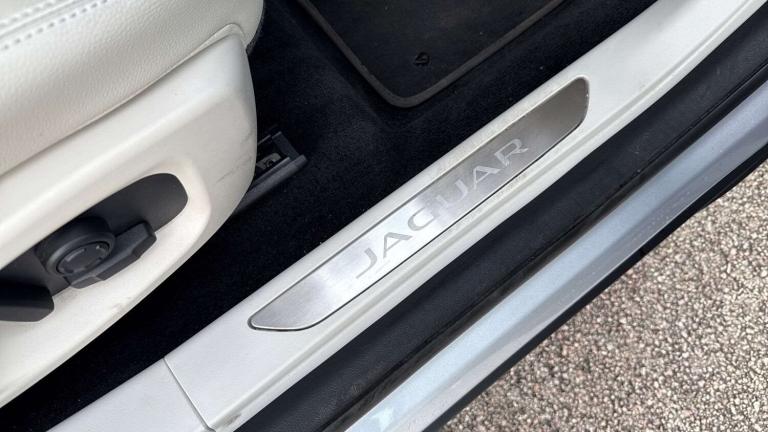2022 Jaguar I-Pace 294kW EV400 SE 90kWh 5dr Auto [11kW Charger] HATCHBACK ELECTRIC Automatic