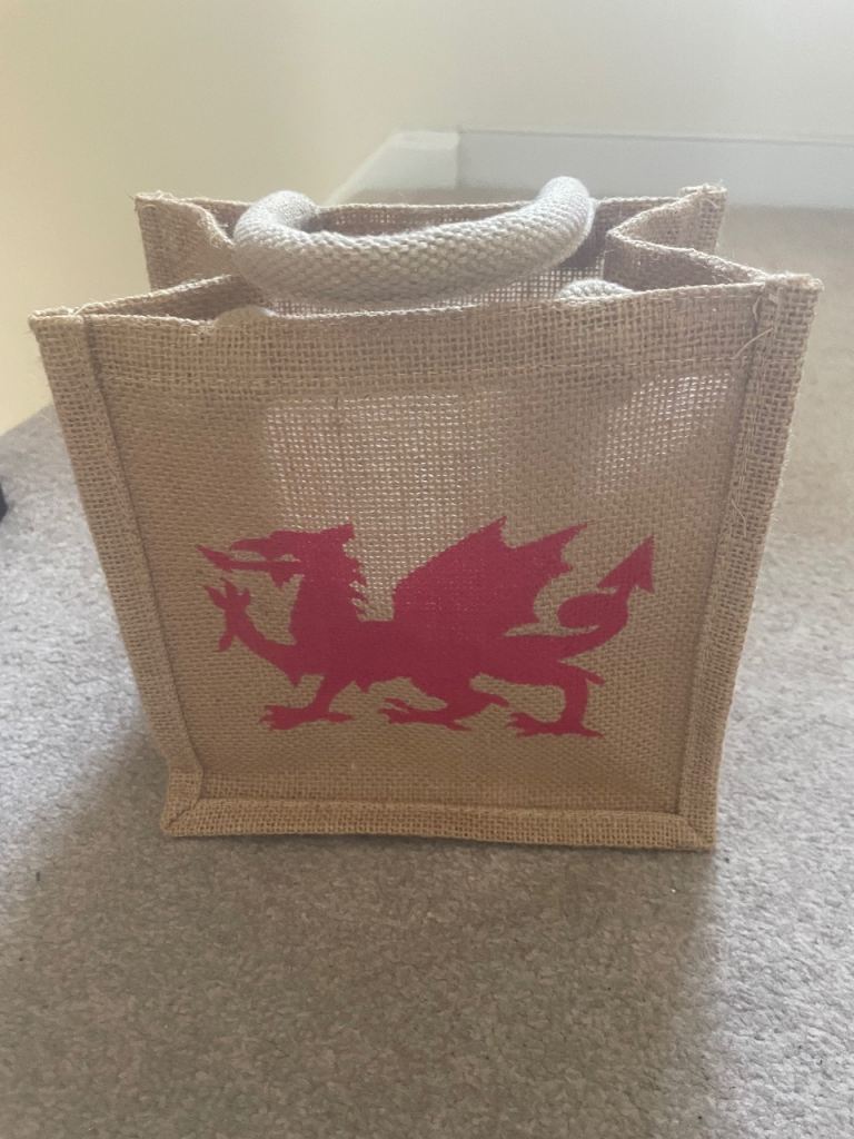 New JUTE EXPO Small Welsh Dragon & Poppy Jute Bags