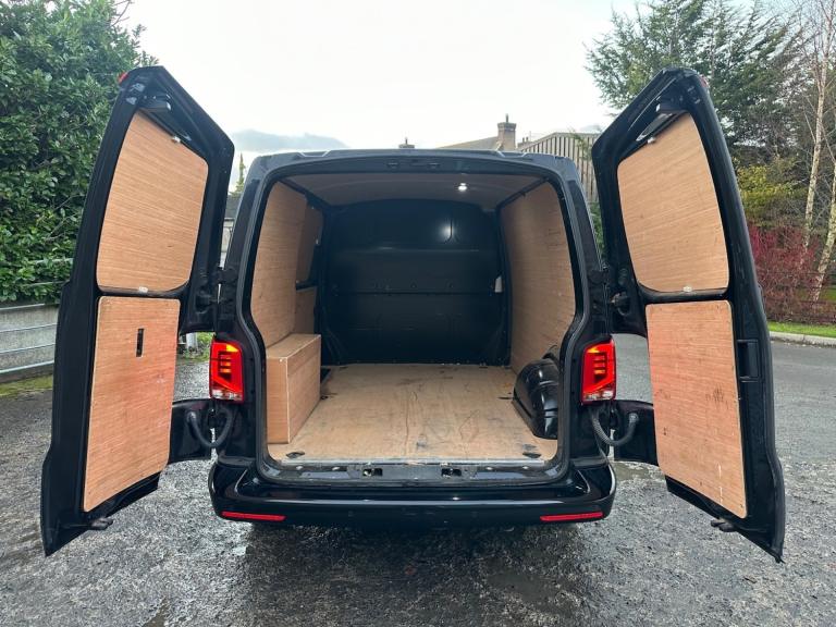 VOLKSWAGEN TRANSPORTER 2.0 TDI T28 Highline 2021