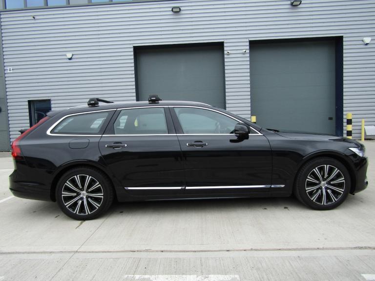 2022 Volvo V90 2.0 B4 MHEV INSCRIPTION AUTO EURO 6 (s/s) ESTATE 5DR PETROL LHD UK REG Estate Petr...