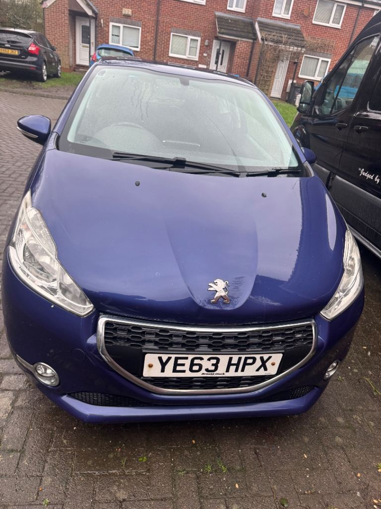 Peugeot, 208, Hatchback, 2013, Manual, 1199 (cc), 3 doors