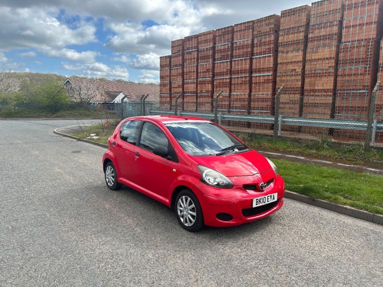 Toyota, AYGO, Hatchback, 2010, Manual, 998 (cc), 5 doors