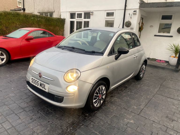 FIAT 500 BRAND NEW MOT PRIVATE PLATE INCLUDED FULL SERVICE HISTORY CHEAP CAR