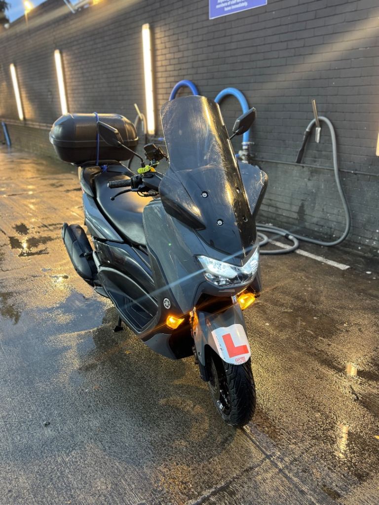 Yamaha NMAX 2023 – Grey – 29,000 miles – Recently Serviced + Many Extras – East Ham