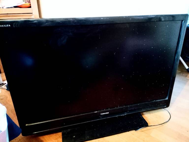 Toshiba Regza black 43 inch. Working order. No issue with picture. 