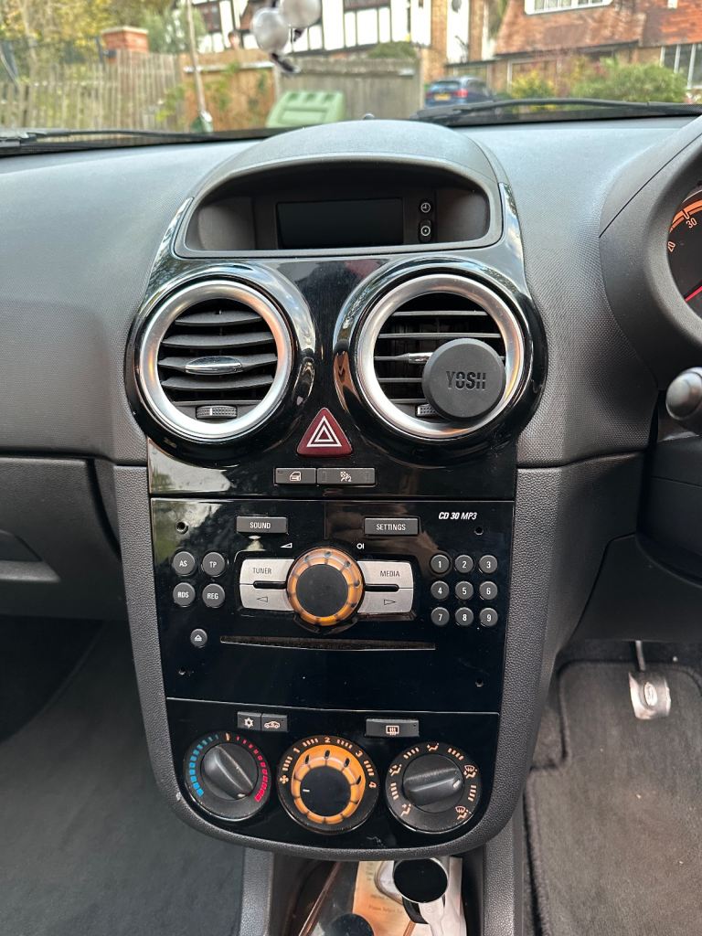 Vauxhall, CORSA, Hatchback, 2012, Manual, 1229 (cc), 3 doors LIMITED Edition 