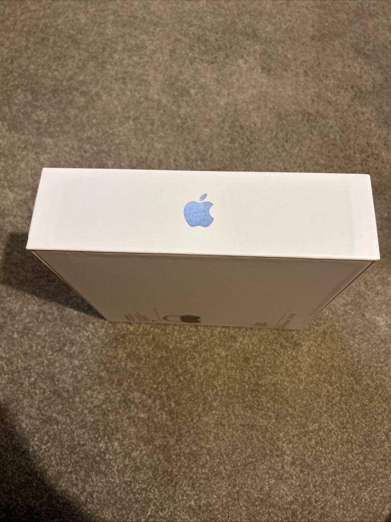 Apple AirPods Max 2024 USB-C Headphones Midnight Black SEALED & NEW