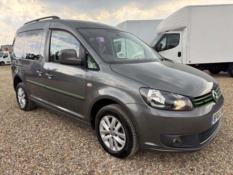 VOLKSWAGEN CADDY LIFE DRIVE FROM WHEELCHAIR ACCESSIBLE VEHICLE 1.6 TDI CR 2015