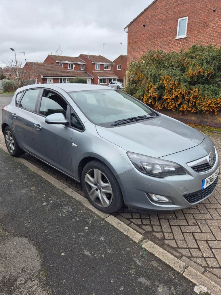 Vauxhall, ASTRA, Hatchback, 2011, Manual, 1686 (cc), 5 doors