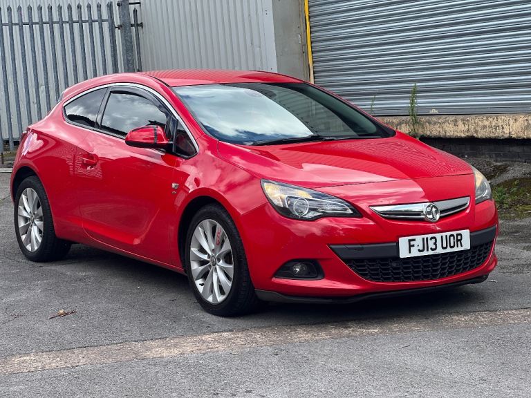 Vauxhall, ASTRA GTC, Hatchback, 2013, Manual, 1956 (cc), 3 doors