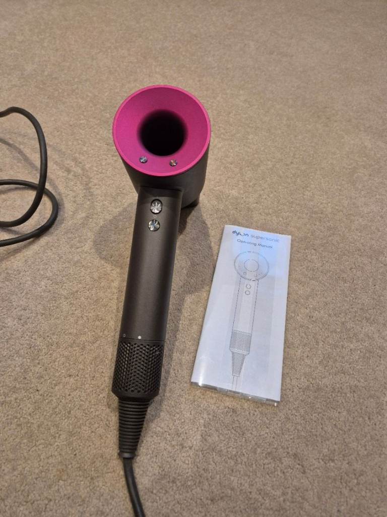 Dyson Supersonic Hair Dryer like new
