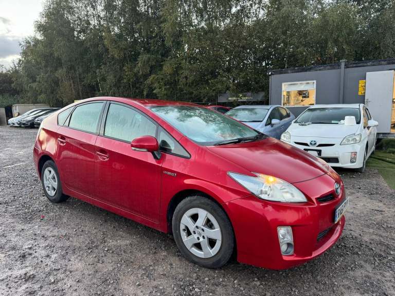 2011 Toyota Prius Toyota Prius Hybrid Petrol Red 2011 5 Seater  1.8L Hybrid