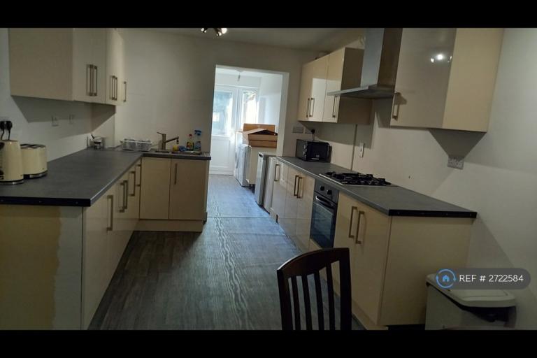 1 bedroom in Creswicke Road, Bristol, BS4 (#2722584)