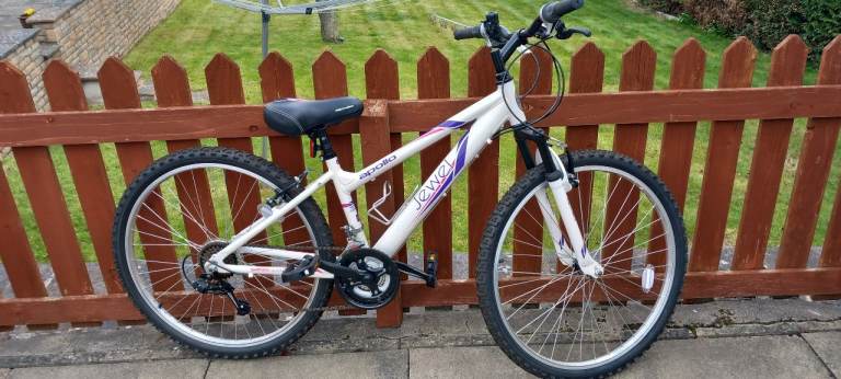 14" Apollo Jewel Mountain Bike
