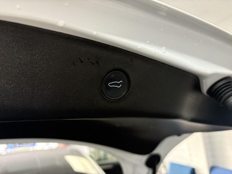 TESLA MODEL 3 Standard Range Plus 2021