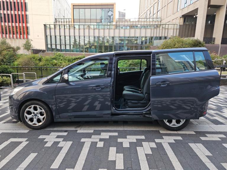 FORD GRAND C-MAX 1.6 TDI DIESEL MANUAL ZETEC 5DR 7 SEATER *PX CLEARANCE* C MAX