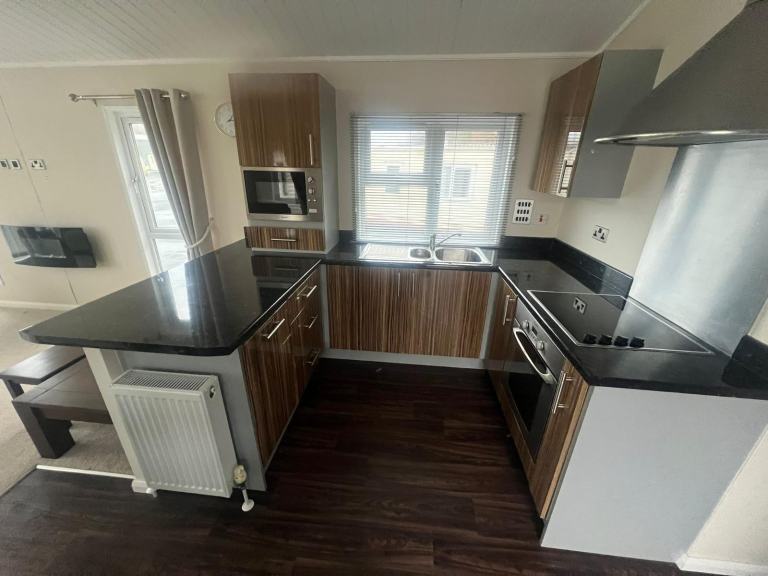 Static caravan / Lodge Prestige Seascape 42x14 2bed DG/CH - Free UK Delivery 