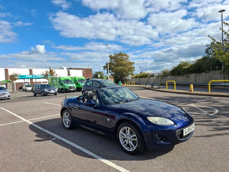 Amazingly Fun (in Winter Too!!)  MX-5, Perfect Condition, New Laser-Aligned Roof 