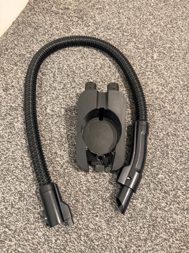 Bosch Unlimited 7 Cordless Vacuum Cleaner - Excellent Condition