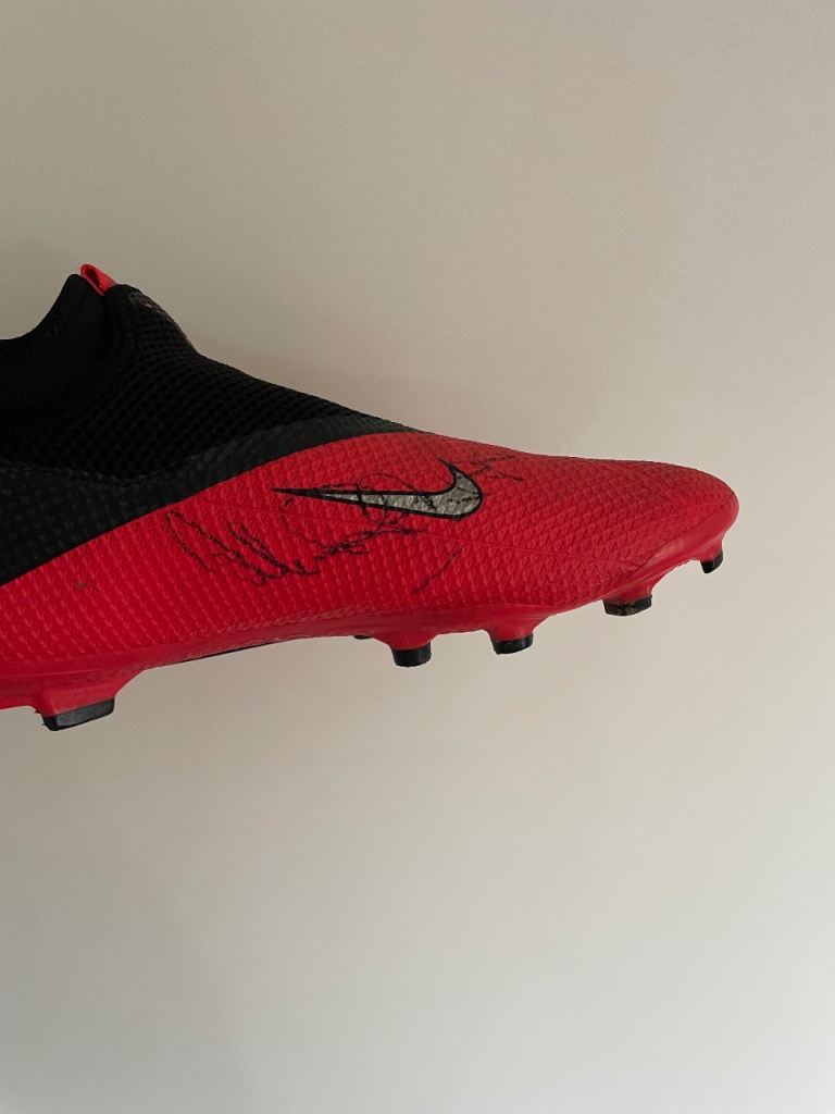 Signed Harry Redknapp Nike Mercural Boots
