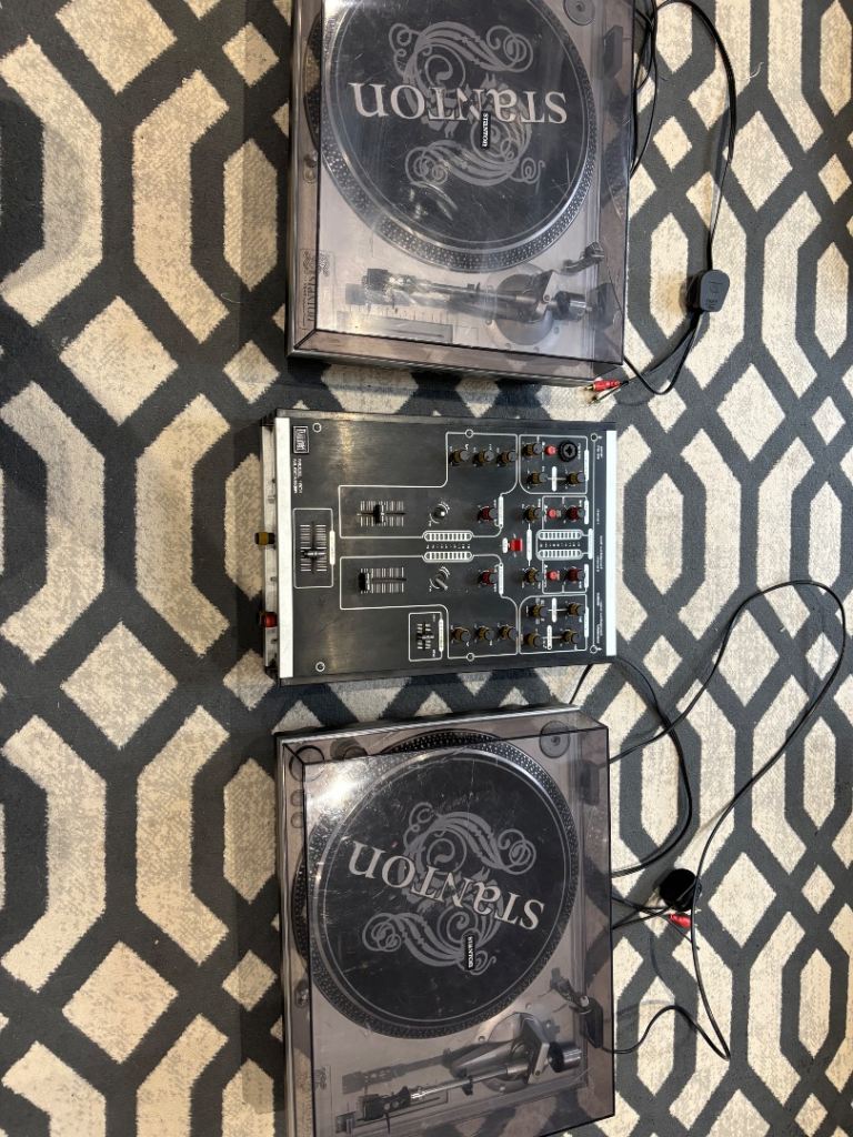 Stanton DJ decks