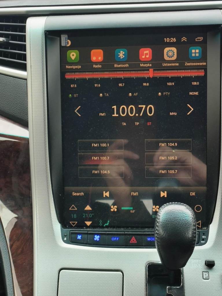 Toyota Vallfire 8 seater LPG -petrol.