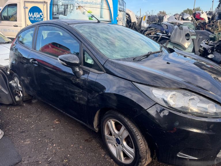 Ford fiesta mk7 1.2 2010 black BREAKING FOR PARTS 