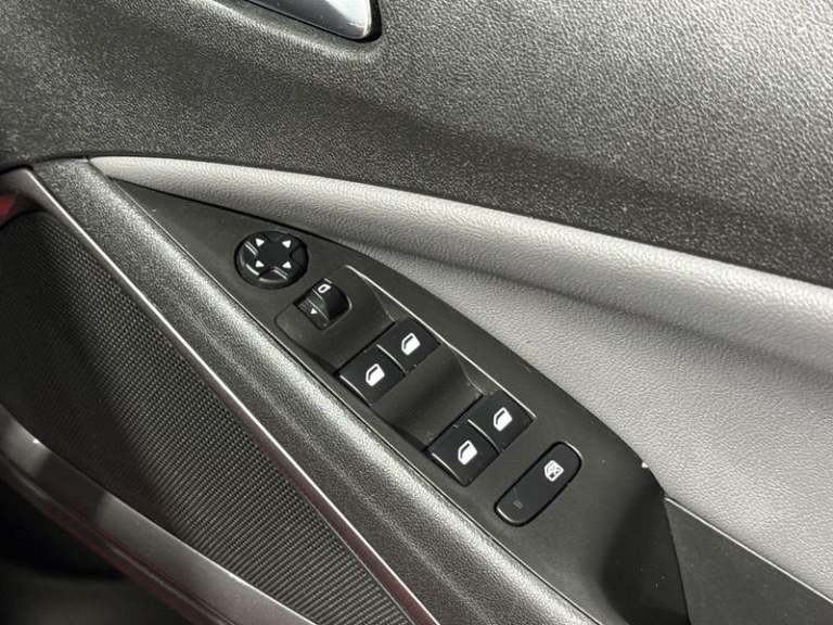 2019 Vauxhall Crossland X 1.2T [110] Elite 5dr [Start Stop] Auto Automatic Hatchback Petrol Autom...