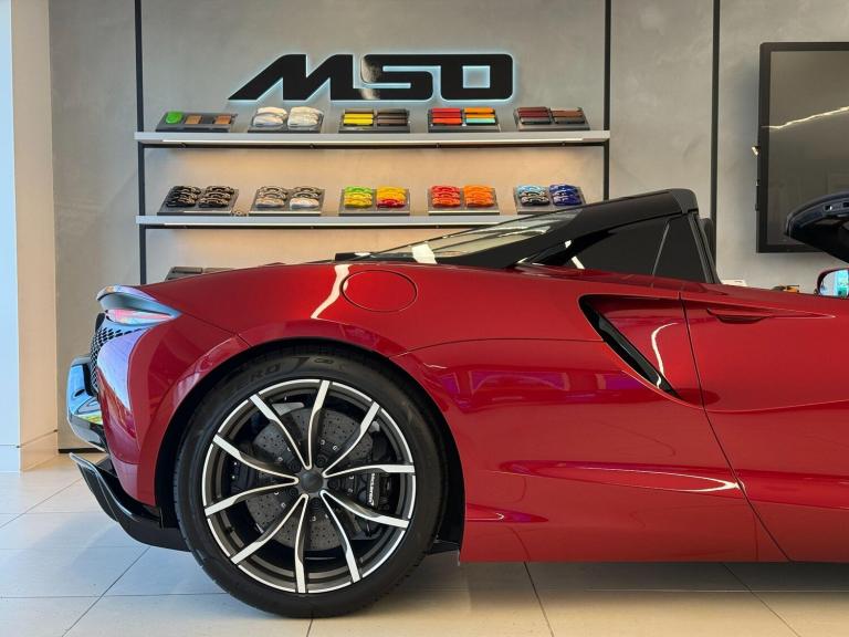  McLaren Artura 3.0T V6 7.4kWh Performance Spider 2dr Petrol Plug-in Hybrid SSG Euro 6 (s/s Petro...