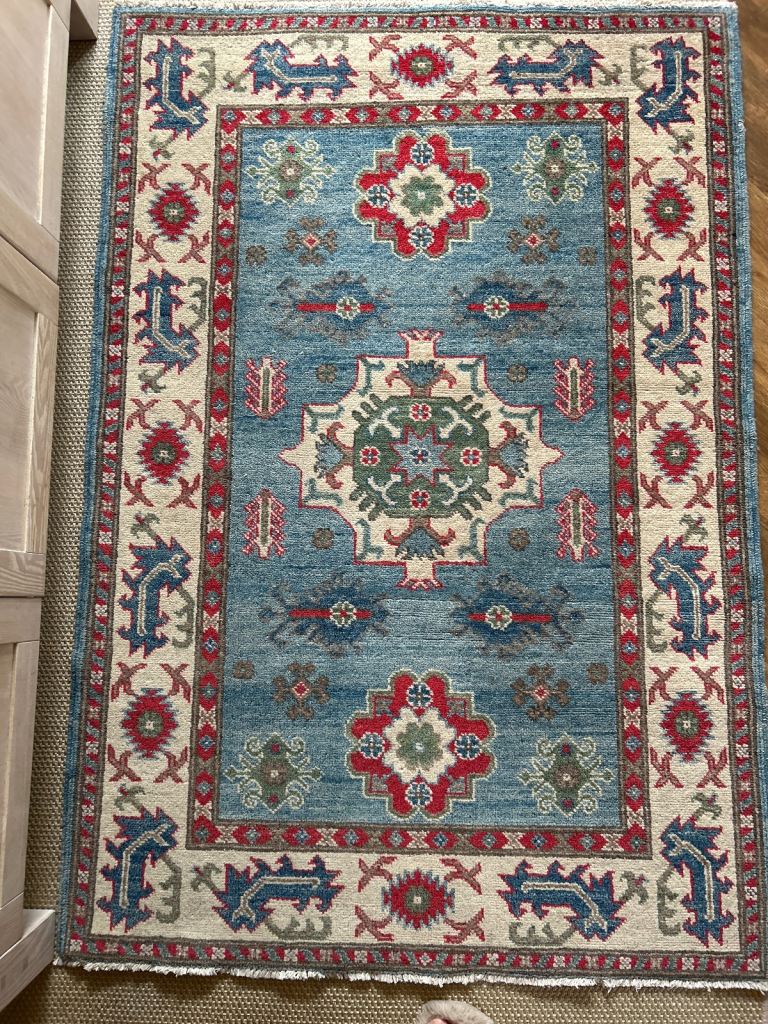 image for 100 % wool rug  fantastic offer