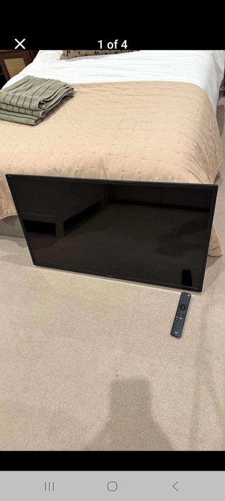 Sharp 40-inch LCD Smart TV LC-40FG5242KF – Good Condition