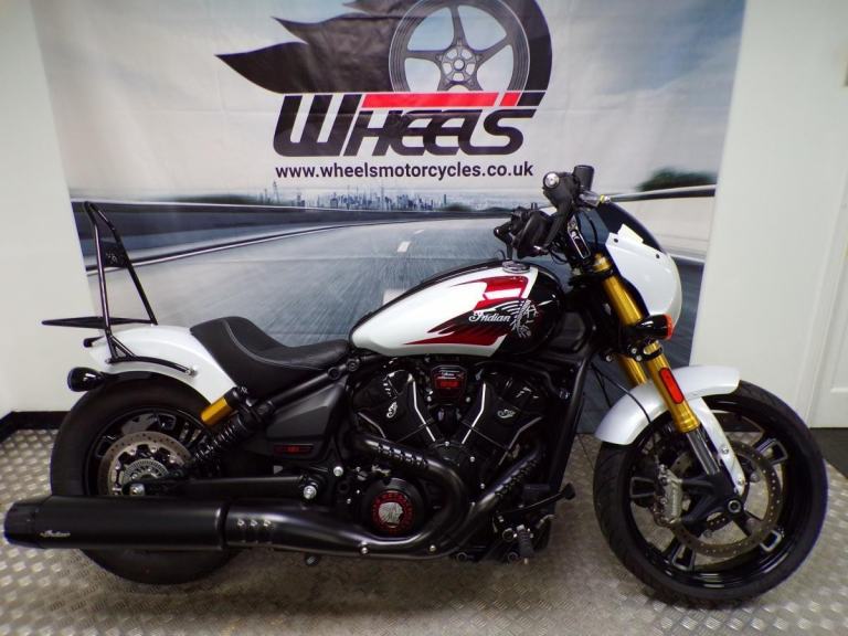 2024 INDIAN 101 SCOUT WITH ONLY  2850 MILES FROM NEW