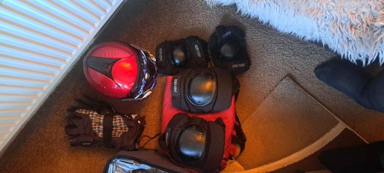 SNOWBOARD BOOTS AND BINDINGS SNOWBOARD BAG EQUIPMENT 